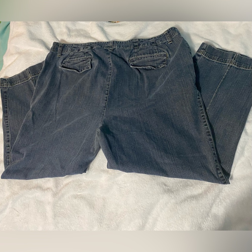 Liz Claiborne Women’s Relaxed Dark Gray Jeans - Picture 2 of 6